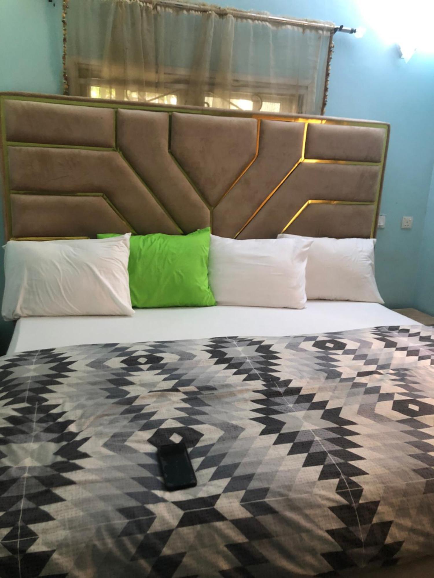 Luxury Place Hotel And Apartments Abuja Buitenkant foto