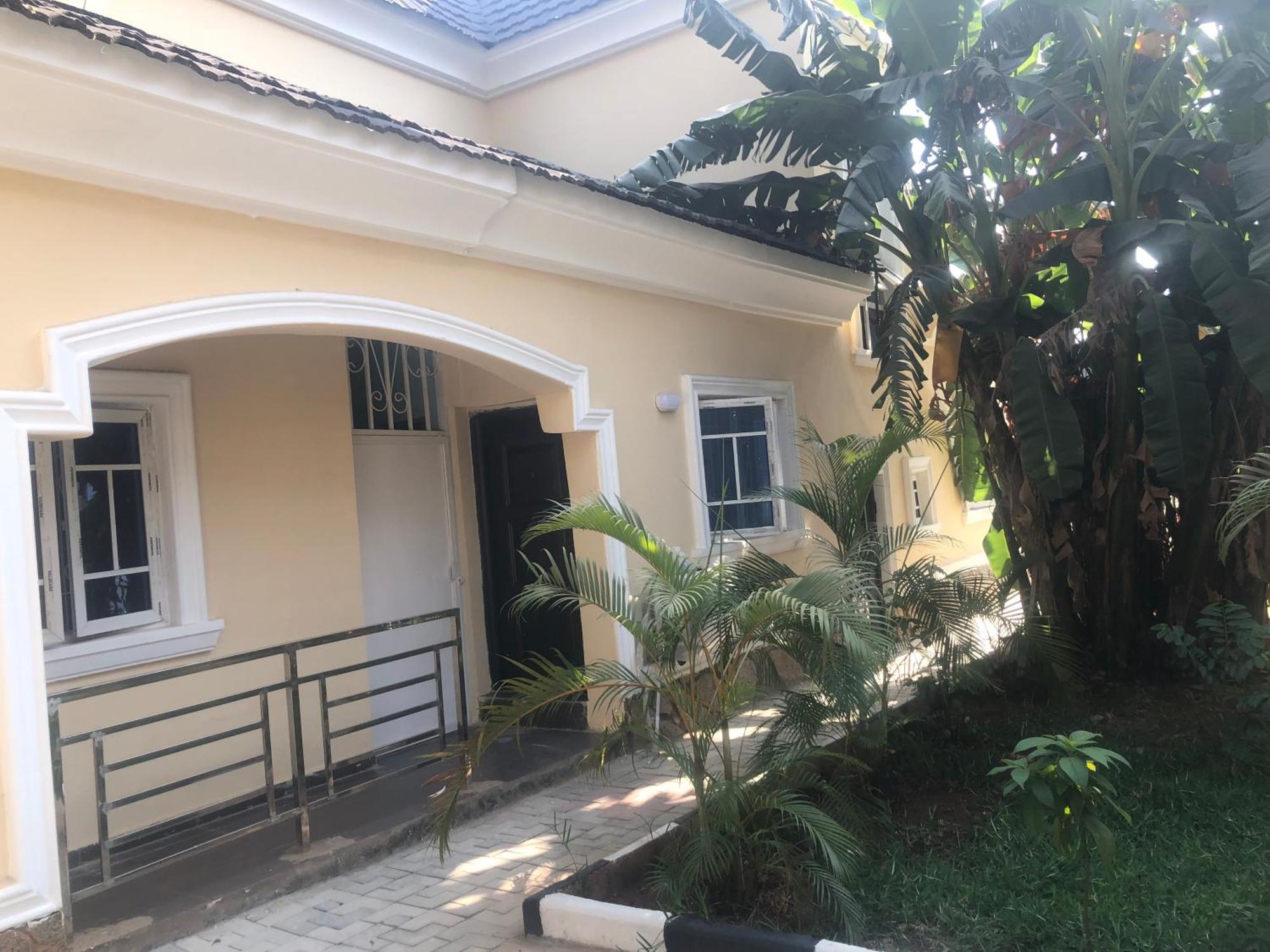 Luxury Place Hotel And Apartments Abuja Buitenkant foto